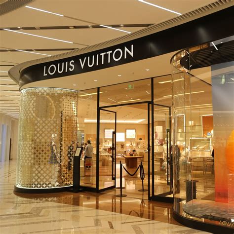 england louis vuitton|louis vuitton factory outlet uk.